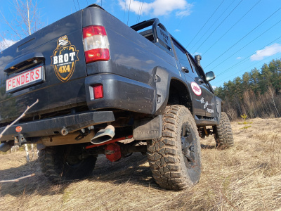 Расширители колесных арок UAZ Patriot Pickup Рестайлинг (с накладками на бампер)